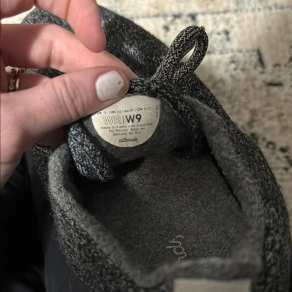 Women’s Allbirds Sneakers Heather Grey - Picture 2 of 6